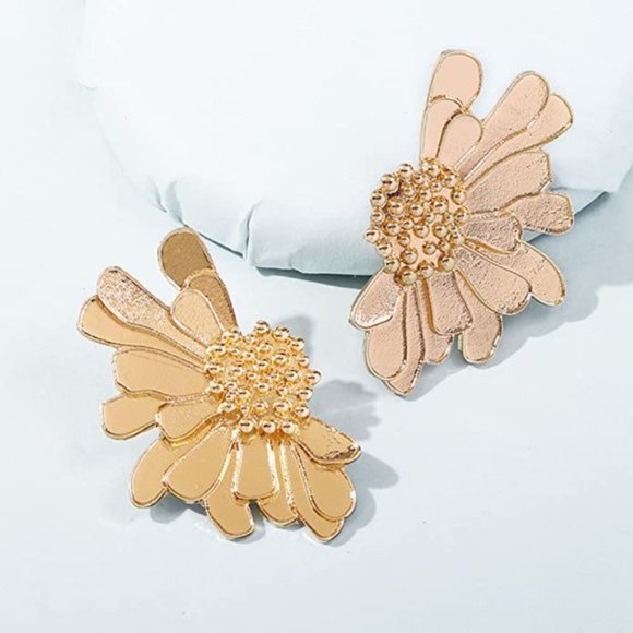 Magical Flower Statement Earrings - Picture 2 of 5